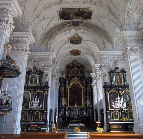 Pfarrkirche St. Georg Und Zeno