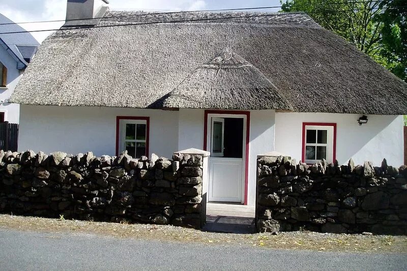 Just 3 Miles From The Seaside Town Of Dungarvan on The South East Coast