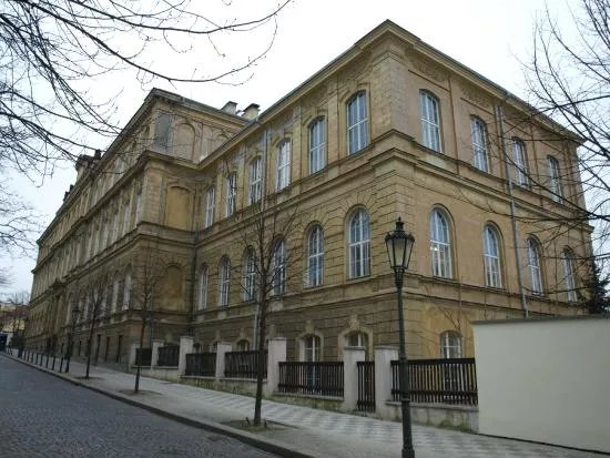 Hrdlickovo muzeum cloveka PrF UK