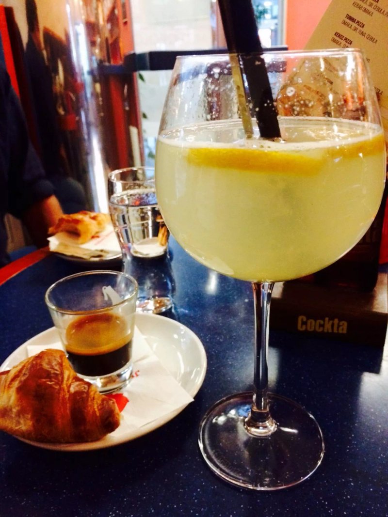 Cafe METROPOL