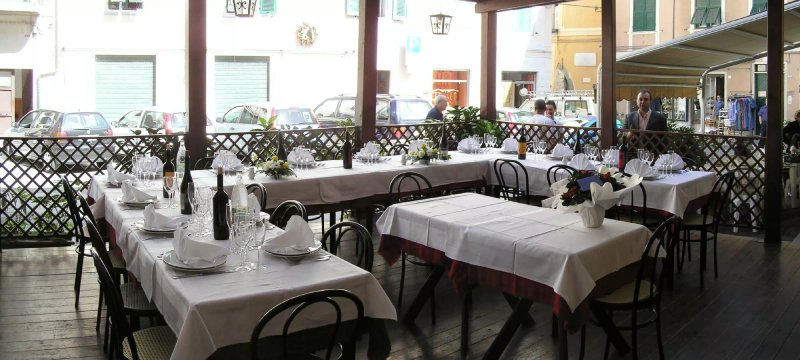 Pizzeria Bar Cocktails Cacciatori