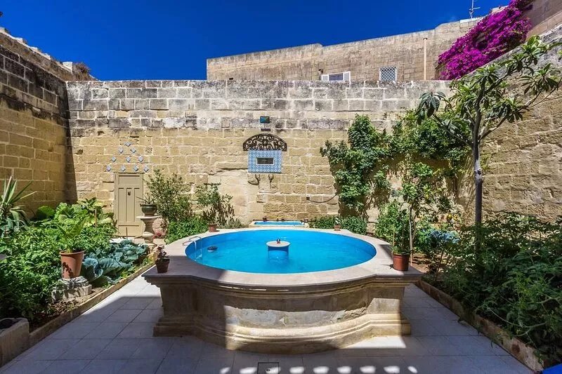 Stunningly Restored 500 Y.O. Palazzo in Mdina