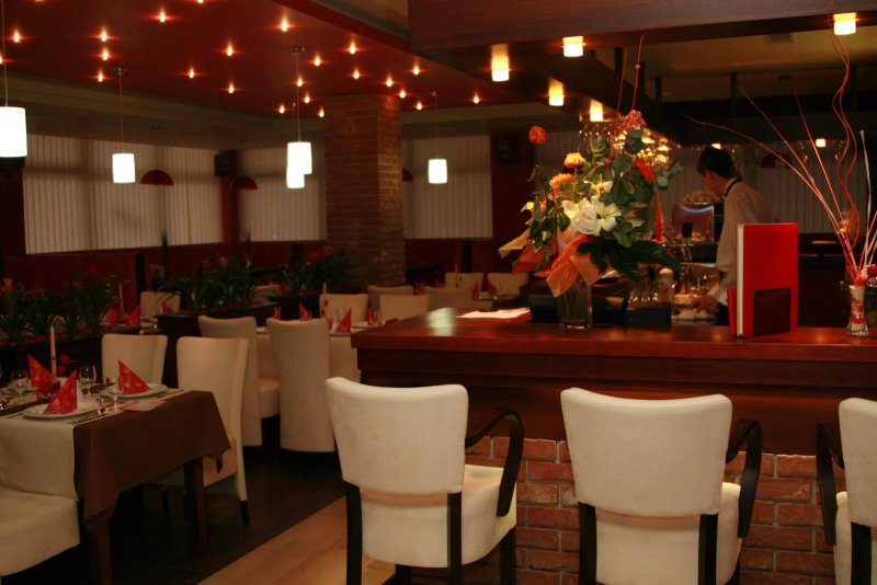 Premier Restaurant