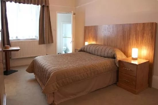 Knowle House Holiday Apartments