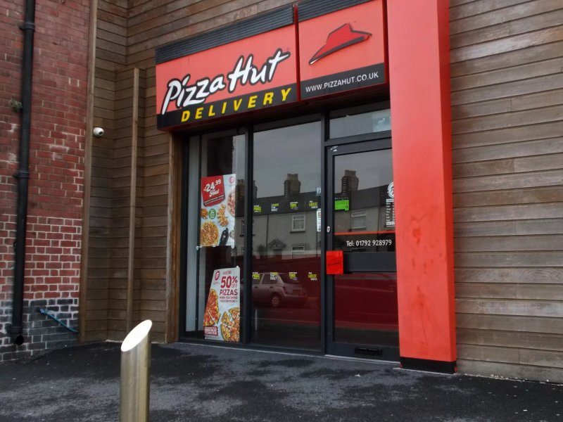 Pizza Hut Delivery Swansea East