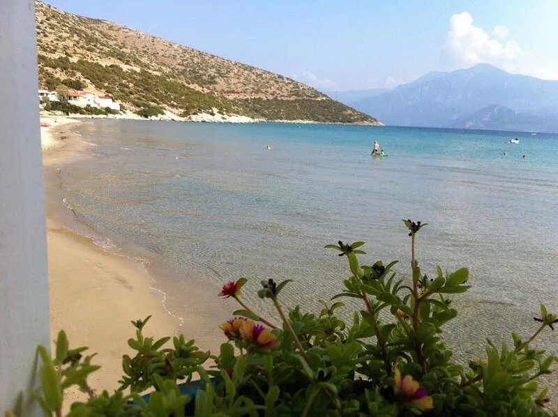 Private villa close to sandy beach!