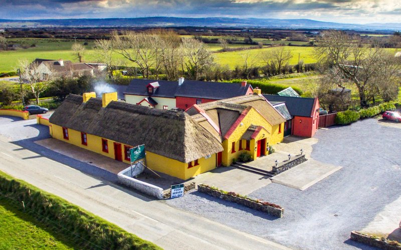 The Thatch Tasty Station