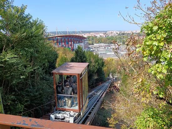 Elevador Castelo 2-castelo De Leiria