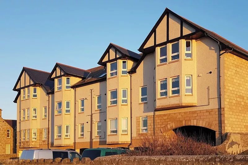 2 bedroom accommodation in Lossiemouth