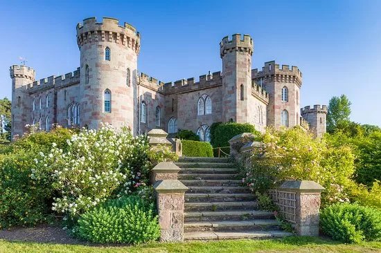 Cholmondeley Castle Gardens