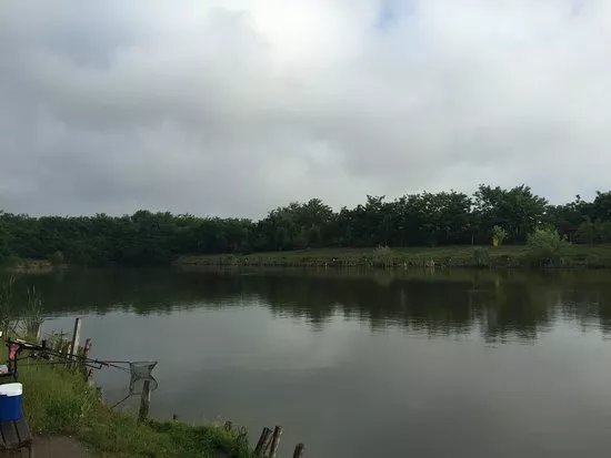 Waldy Fishing Lake