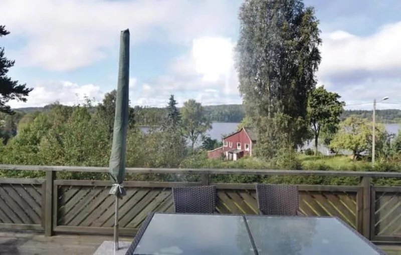Holiday home with a panoramic view of Lake Sannesjön