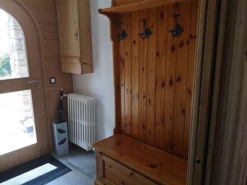 Garden apartment in chalet. Superb views.