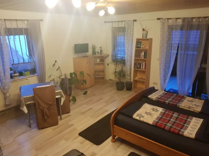 Zimmer zur ehemaligen Weinstube
