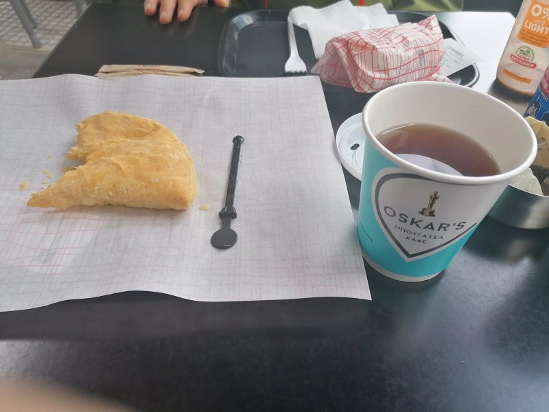 Oskar's pies coffee