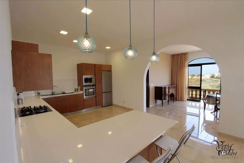 Modern Spacious  Maisonette, Valley and Sea Views. A/C, Wi-fi.