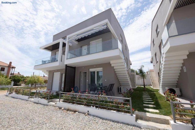 E&S Balaska Apartments