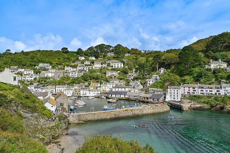 Luxury Couple's Getaway With River Views and Parking in the Heart of Polperro