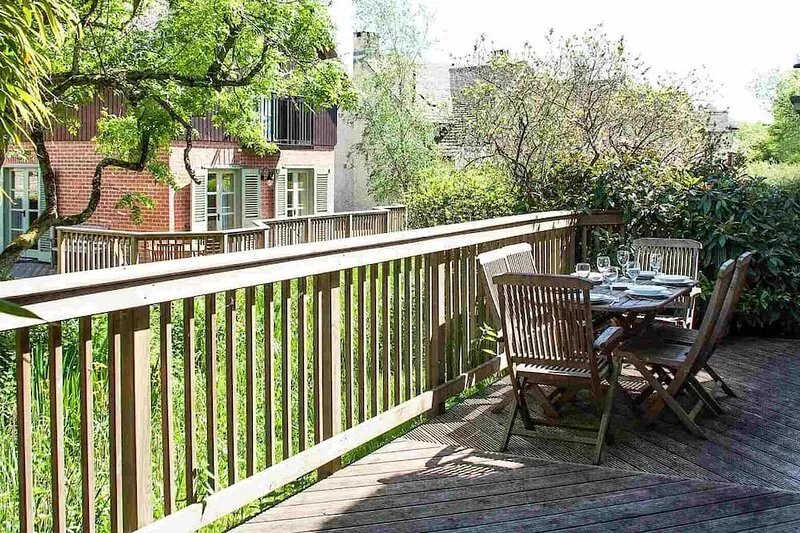 Mill Village 59, Millstream Cottage (P)