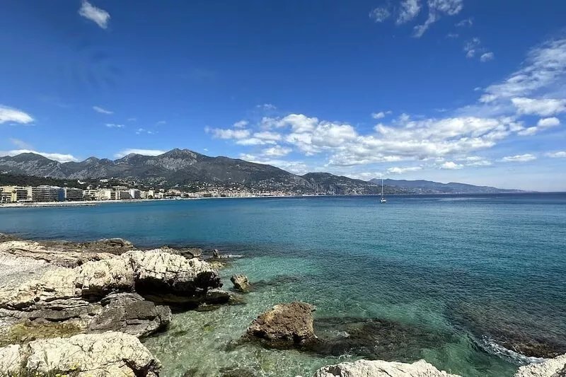 MENTON, 2 STEPS FROM THE SEA, CITY CENTER, STUDIO 2 ROOMS, QUALITY BENEFITS