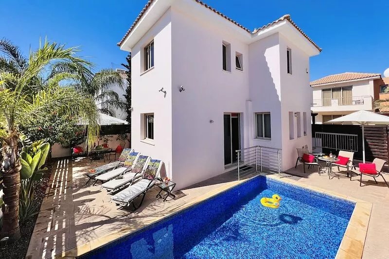 Villa Helena with own pool and sea views in peaceful location, with child kit