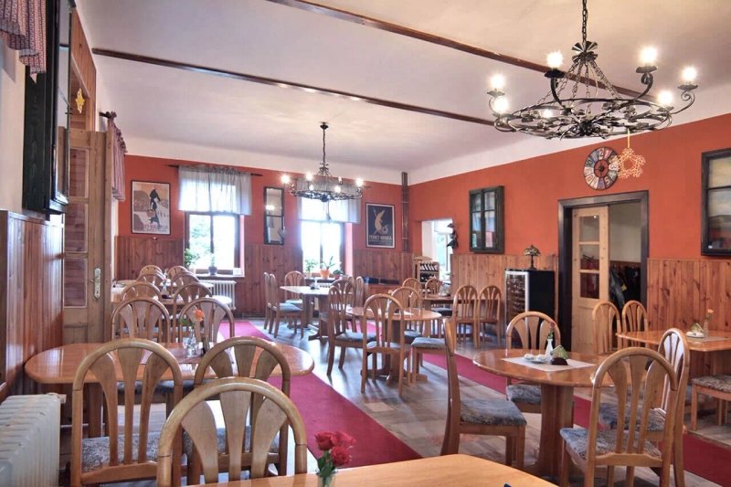 Restaurace Pod sikmou vezi