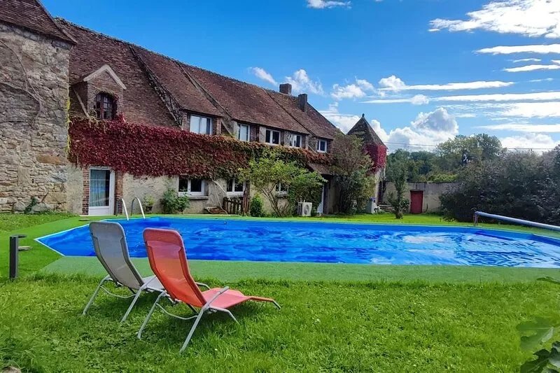 12th century Manoir des Templiers, with heated swimming pool, jacuzzi, mini