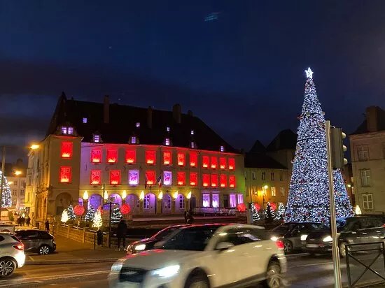 Hotel De Ville