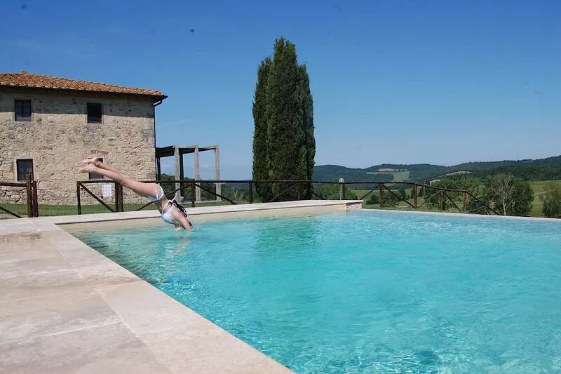 Luxury villa, infinity pool, chef, pizzaiolo, massages, yoga, grocery delivery