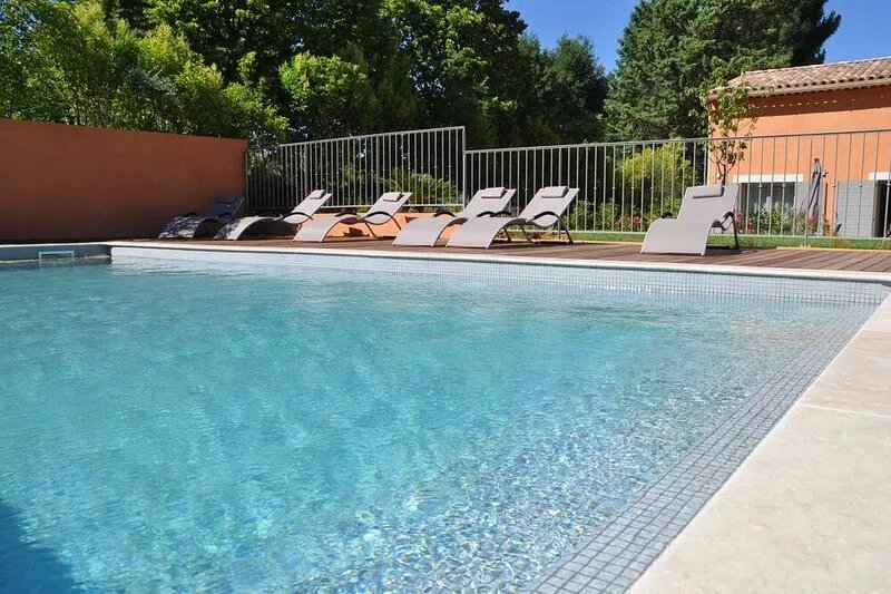 NEW in Roussillon: Seasonal Rental Villas Dolce Vita