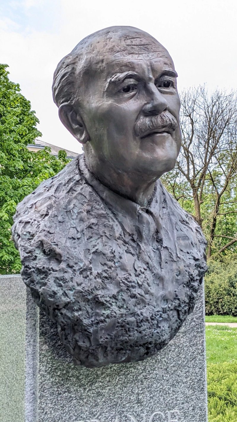 Monument to France Bucar