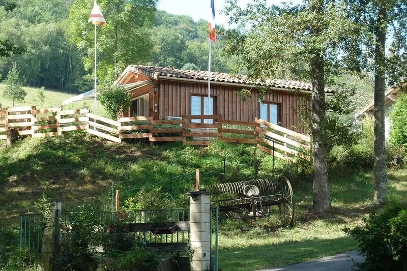 The cottage Baragnou lantern Nalzen