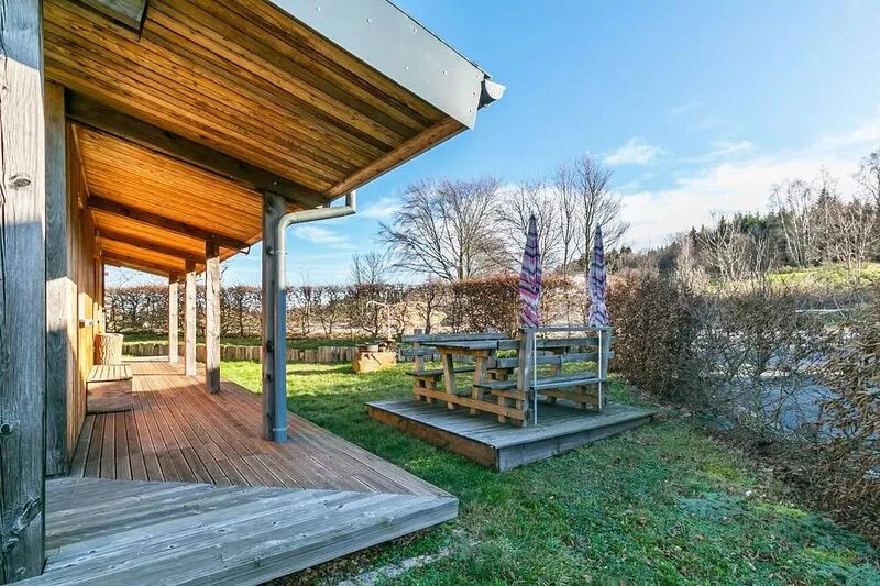 Quaint Chalet in Harreberg with Garden