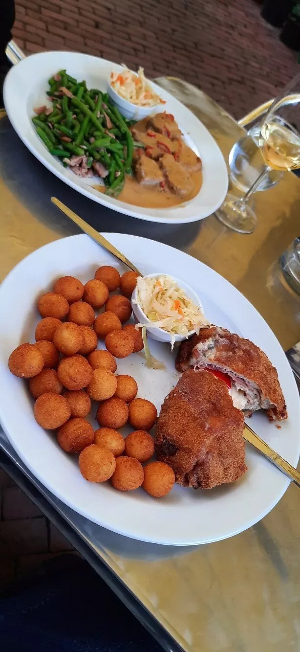 Restaurace na TrucovnE