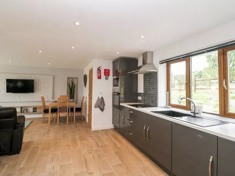Tranquil Holiday Cottage set in ANOB 15min from the Beach