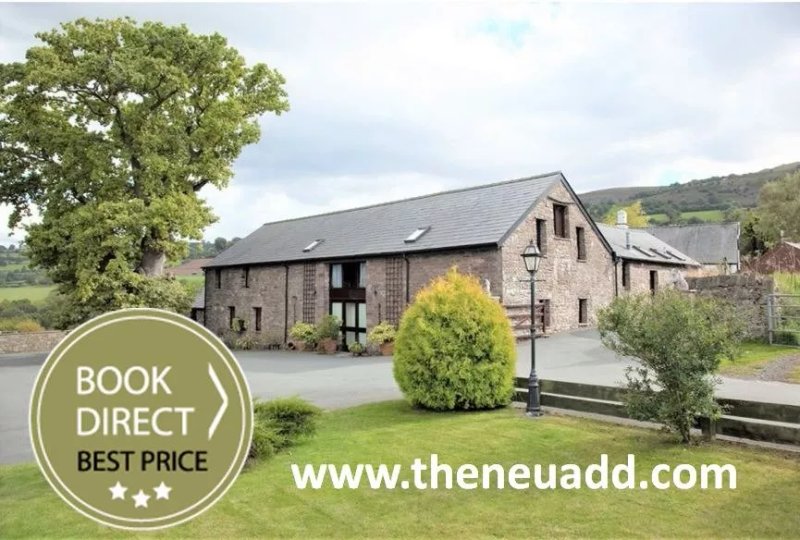 The Neuadd Cottages