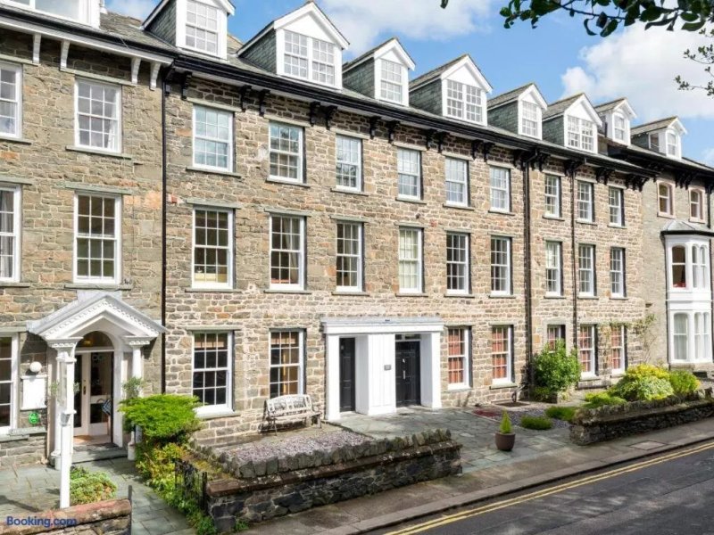 Chaucer House Hotel
