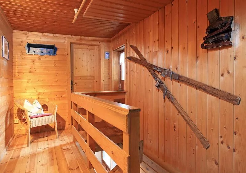 Cozy family-friendly holiday home right on the skiing / hiking area
