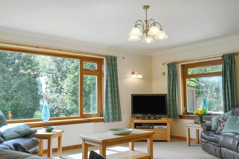 4 bedroom accommodation in Gairlochy Bay, near Spean Bridge