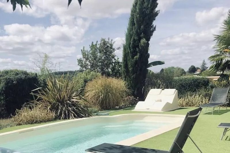Welcome to Villa CAMALOPE, a family-run gîte 5 minutes from Périgueux.