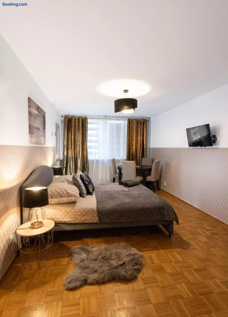 ClickTheFlat Bellottiego Apart Rooms