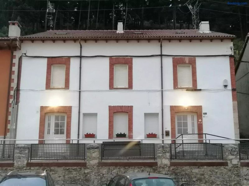 Albergue De Cervera De Pisuerga