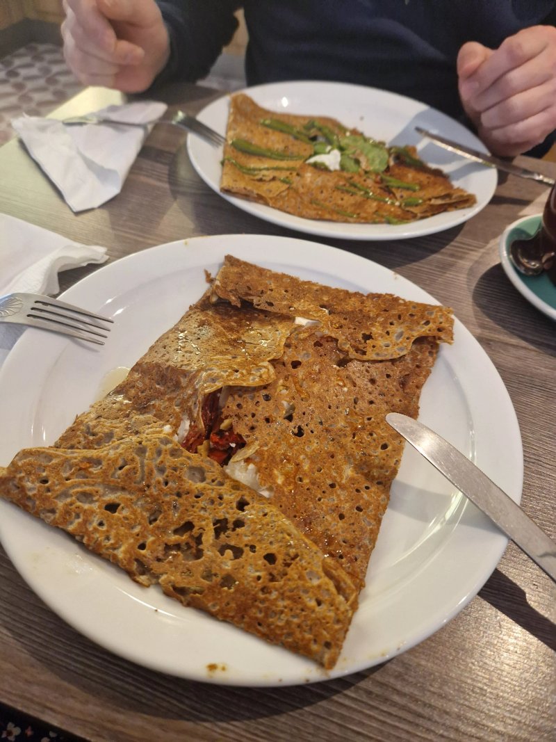 Crepes, Coffee & Chai
