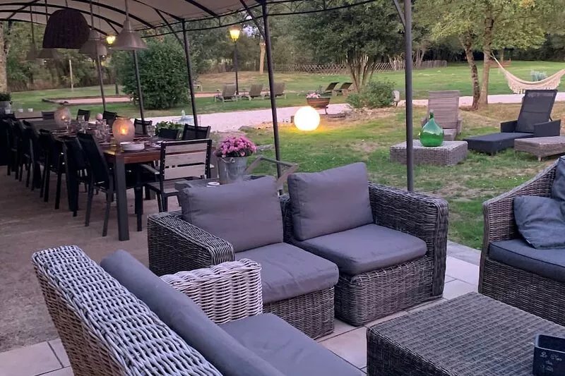 Magnificent Gite de charme 15 p, near Puy du Fou with heated swimming pool