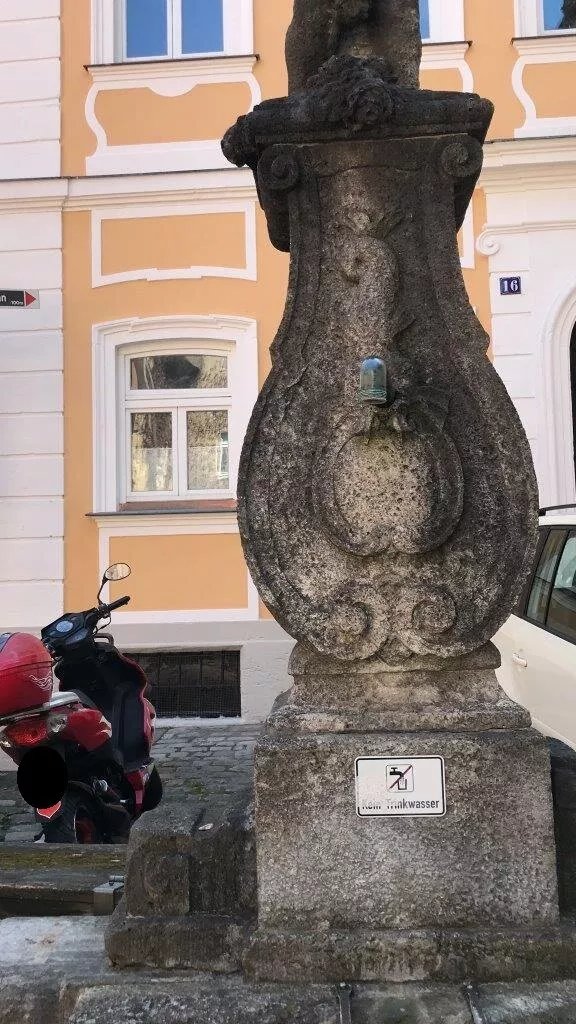 Brunnen