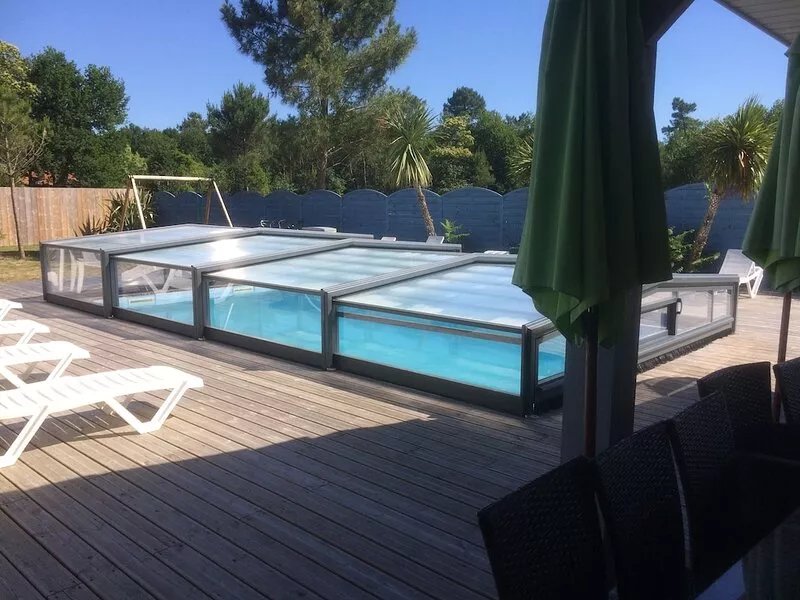 Proche Soulac/mer Villa de 6 chambres piscine couverte chauffée, jacuzzi, Sauna
