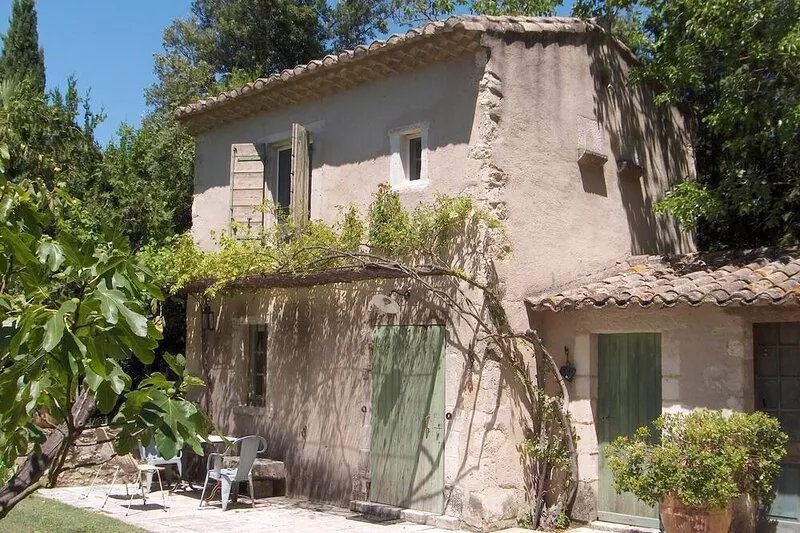 Provence Alpilles in Eygalières Small authentic Mas for 2 people