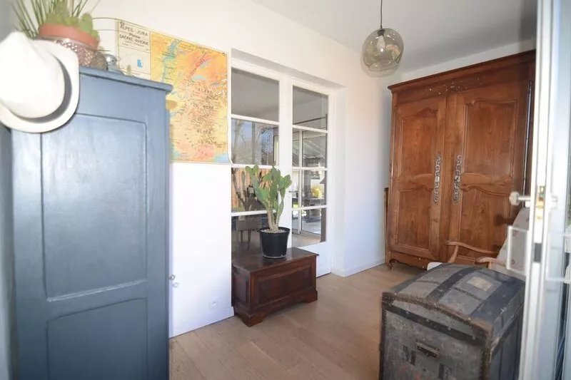 Pleasant house with heated pool 800 meters from the beach