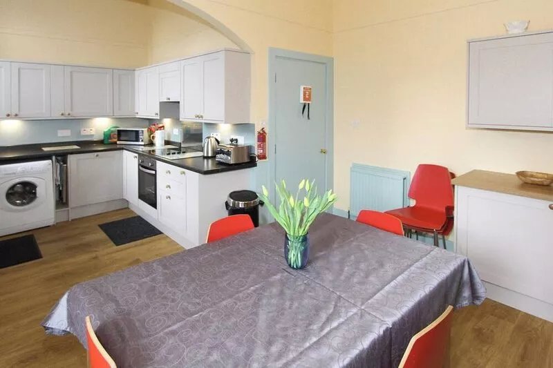 4 bedroom accommodation in Inverness