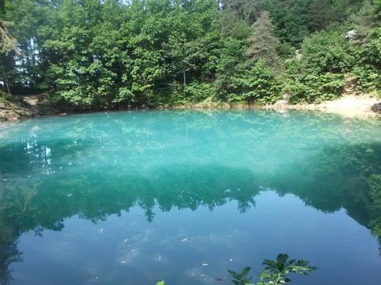 Lacul Albastru (The Blue Lake)